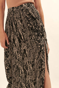 Faraway Homeland Abstract-Print Maxi Skirt - ShopPromesa