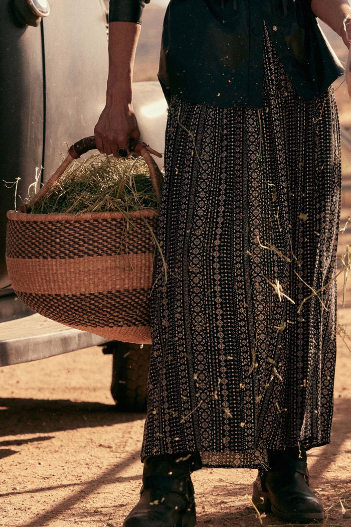 Where You Wander Geo-Print Maxi Prairie Skirt - ShopPromesa