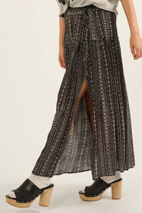 Where You Wander Geo-Print Maxi Prairie Skirt - ShopPromesa