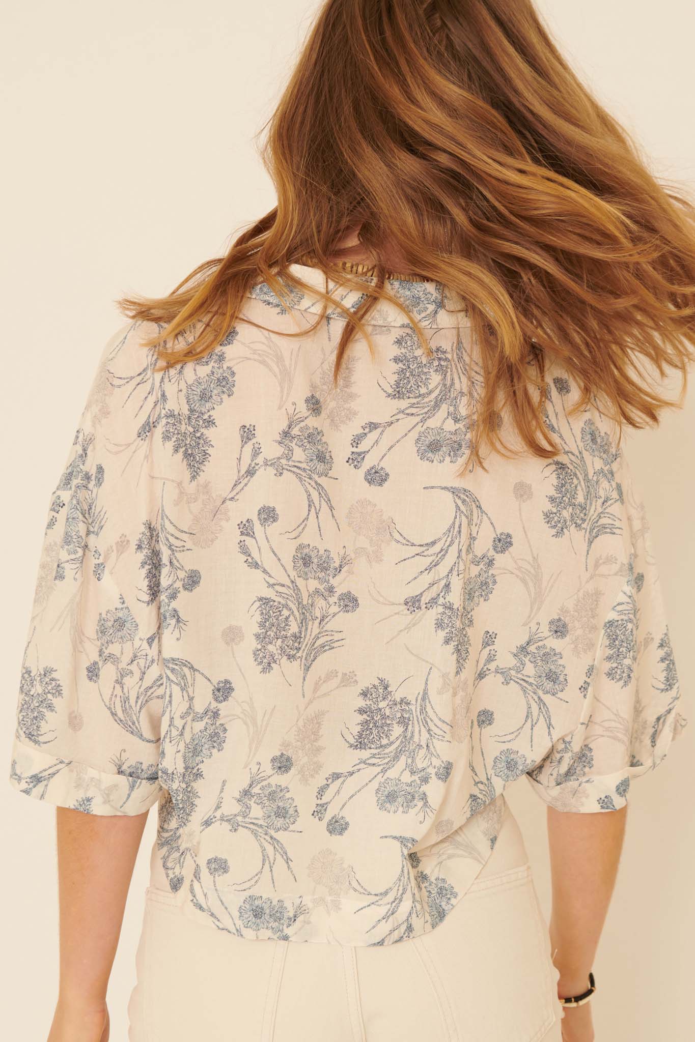 Sentimental Beauty Floral-Print Cropped Blouse - ShopPromesa