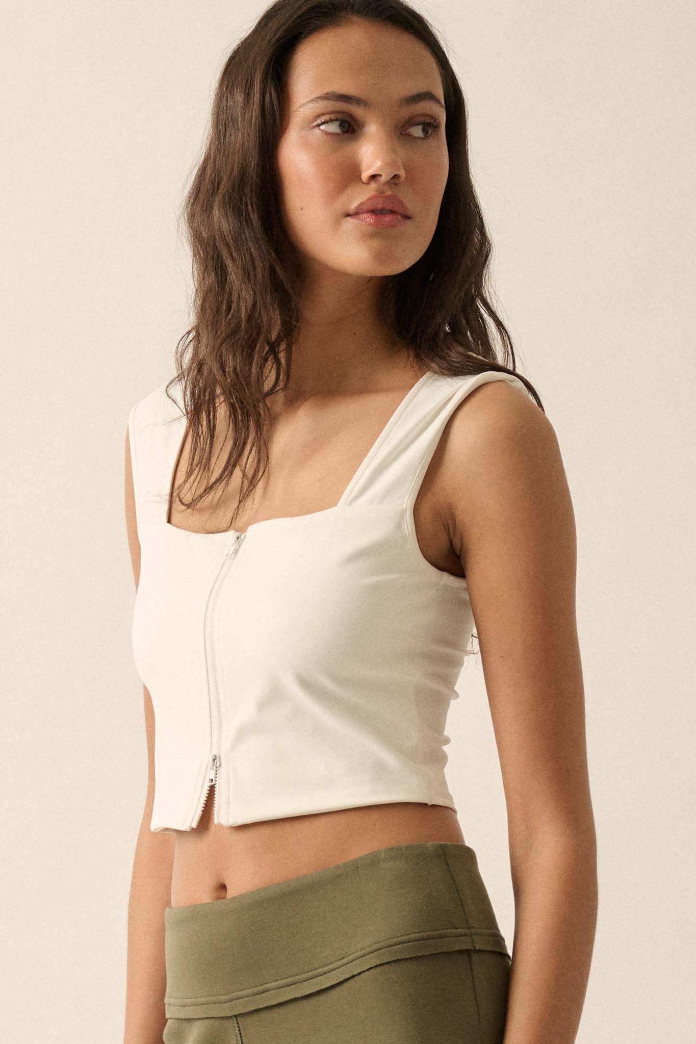 Lifted Fit Zip-Front Cropped Square-Neck Tank Top - ShopPromesa