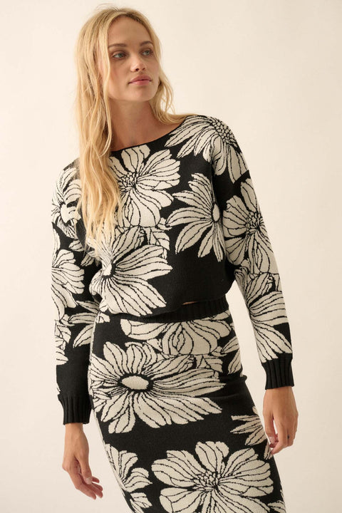 Forgotten Flowers Floral Knit Cropped Sweater - ShopPromesa