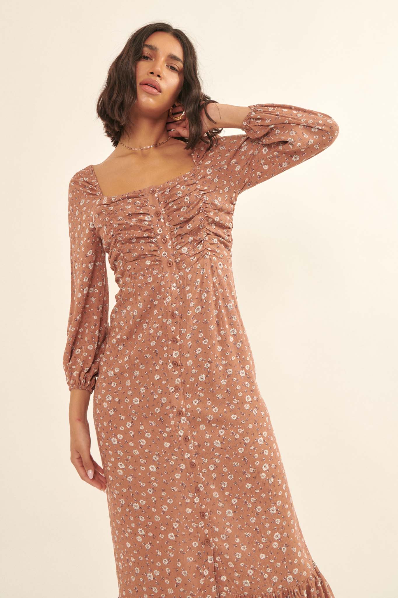 Petty Pastures Ruched Floral Prairie Dress - ShopPromesa