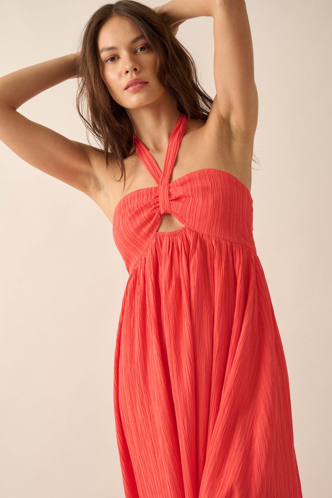 Vaycay Vibes Crepe Keyhole Halter Maxi Dress - ShopPromesa