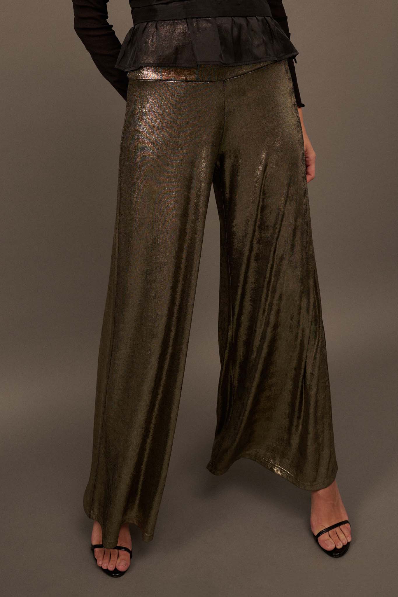 Solid Gold Metallic Wide-Leg Palazzo Pants - ShopPromesa