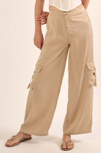 In the Pocket Matte Satin Cargo Pants - ShopPromesa