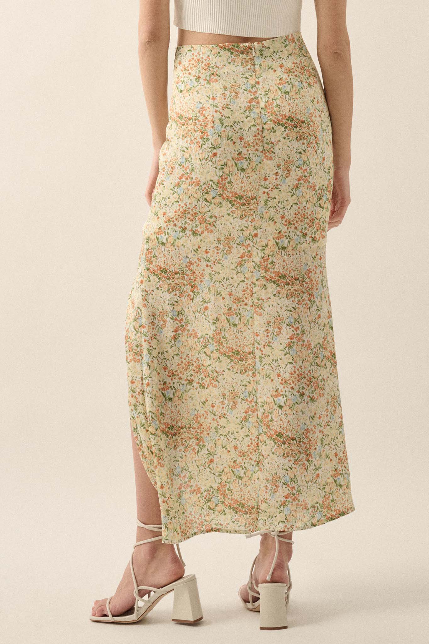 Heart of Spring Floral Crepe Buttoned Maxi Skirt - ShopPromesa