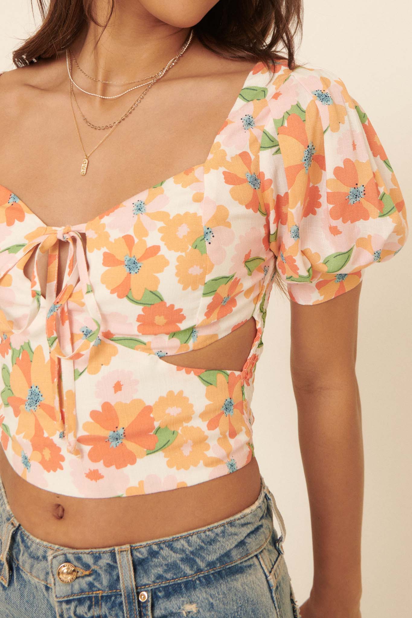 New Dawn Floral Puff-Sleeve Cutout Crop Top - ShopPromesa